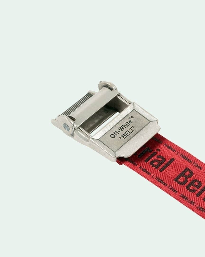 OFF-WHITE C/O VIRGIL ABLOHさんのインスタグラム写真 - (OFF-WHITE C/O VIRGIL ABLOHInstagram)「Off-White™ red 2.0 industrial belt now available online and in store worldwide」11月26日 12時01分 - off____white