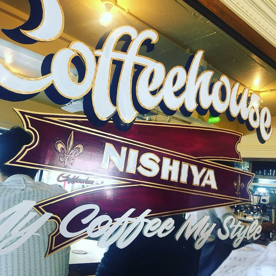 咲村良子のインスタグラム：「コーヒー飲むためにちょっと早くお家出たよ😘✨ #☕️ #カフェ巡り #渋谷カフェ #コーヒーハウスニシヤ #マロッキーノ #朝活カフェ #カフェ好きな人と繋がりたい #coffee #cafe #marocchino #caffé #chocolate #coffeehousenishiya #shibuya #firenze #coffeeholic」