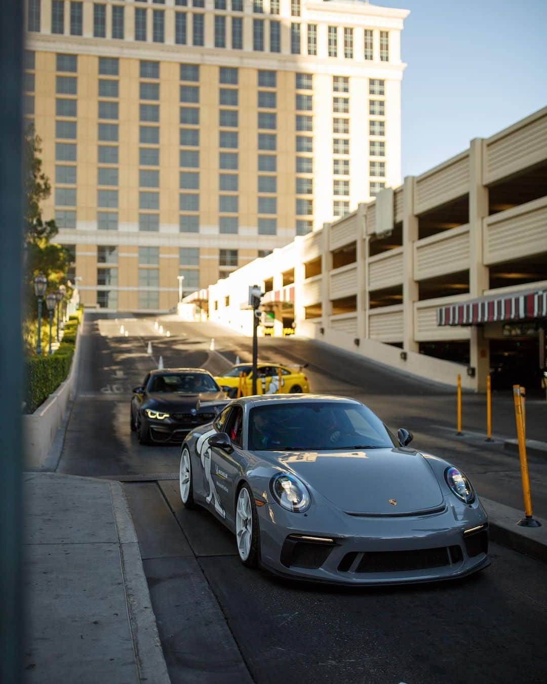 CARLiFESTYLEさんのインスタグラム写真 - (CARLiFESTYLEInstagram)「Squad rolling out! @tunertheory @michelinusa #MichelinPilotEXP」11月26日 12時27分 - carlifestyle