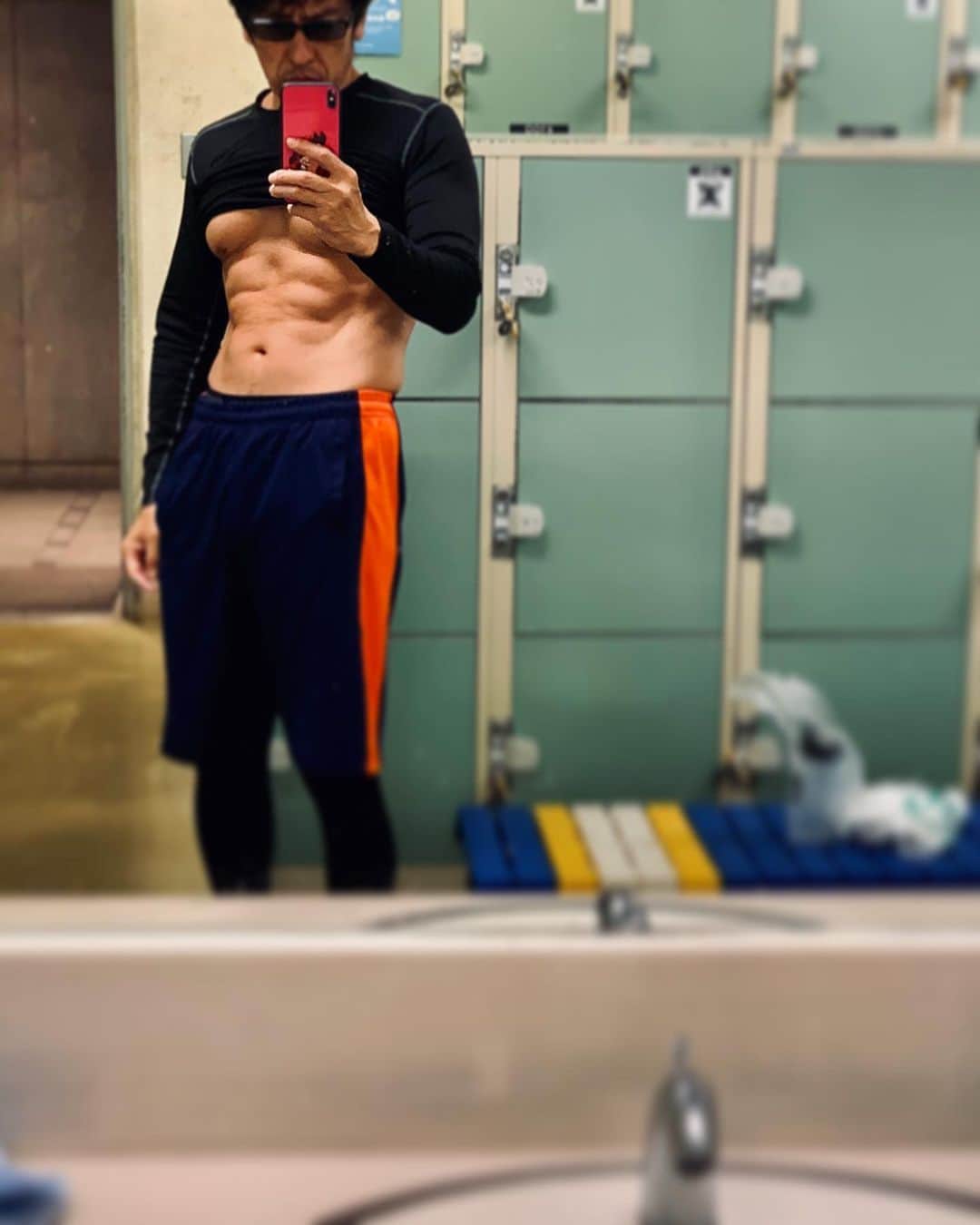 木村圭作さんのインスタグラム写真 - (木村圭作Instagram)「朝トレ行ってきた。💪 #ジムトレ #腹筋男子 #マシントレーニング #ウェイトトレーニング #俳優 #weighttraining #abs #actor」11月26日 12時49分 - keisakukimura