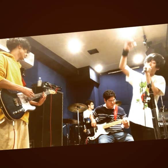 アチャ・マサノブさんのインスタグラム写真 - (アチャ・マサノブInstagram)「ITAtsuKI  コント師だけでバンド結成しました」11月26日 13時02分 - achamasan