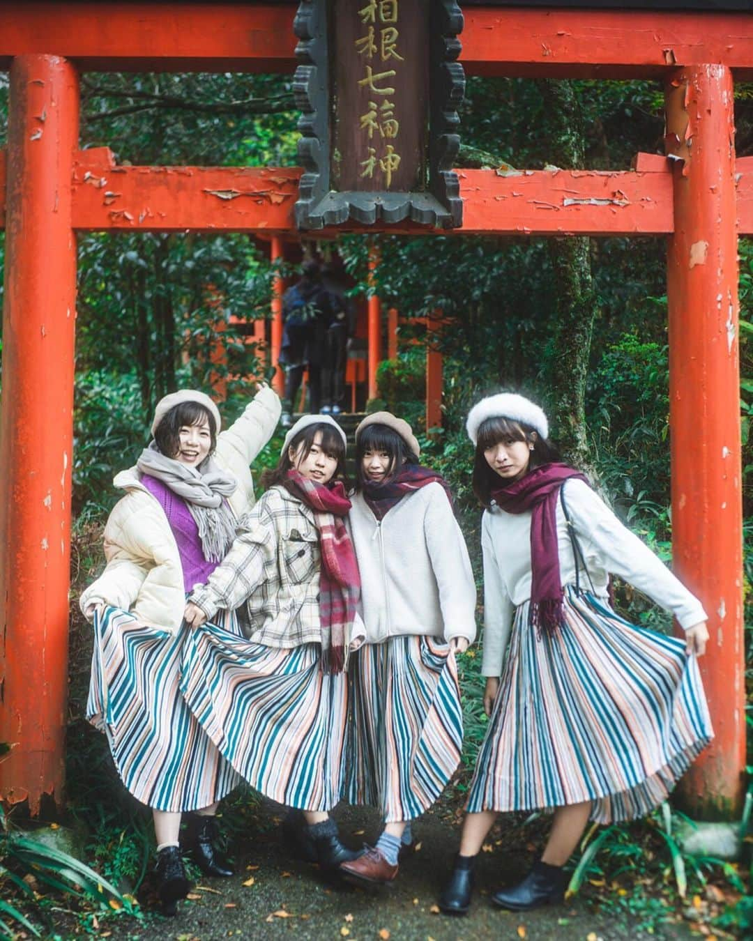 kenta_soyoungさんのインスタグラム写真 - (kenta_soyoungInstagram)「Hakone stripe girls. . . . . . #女子旅 のイメージで撮りました。 楽しかったなぁ〜〜🌟 #ソーヤング球団 . . . model: @aoino_mami  @nuri.eq  @miki_maihara  @honoka_615」11月26日 13時21分 - kenta_soyoung