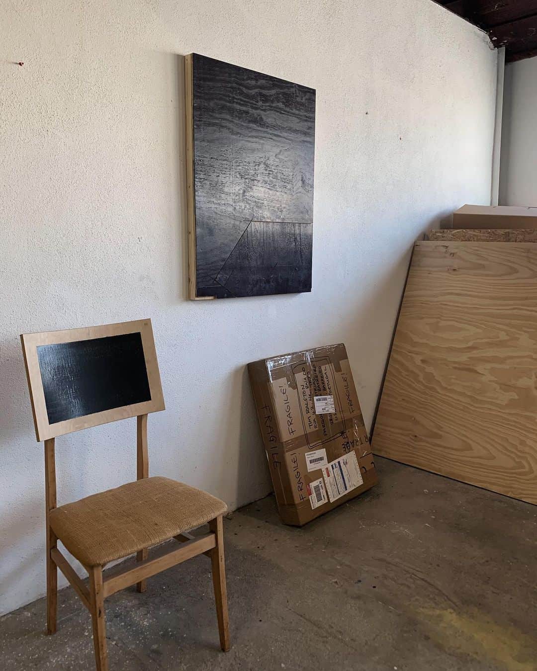 のインスタグラム：「.﻿ Tom's artwork @padastudios ◼️◼️◼️」