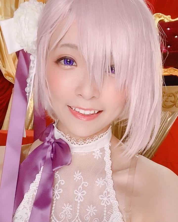 小桃のインスタグラム：「「嗯？是前輩啊☺️」 祝自己生日快樂！🥳 也非常感謝大家的祝福！！！🥺❤️ 慶幸能回港度過生日，能見到久違的家人、親友和大家，真的感到自己是幸福的！❤️ 願望的話，天佑香港！🙏🏻 把幸福也分給大家！🥰 #マシュ #mashu #fgo #fategrandorder #fategrandordercosplay #fgocosplay #mashucosplay #コスプレ #birthday」
