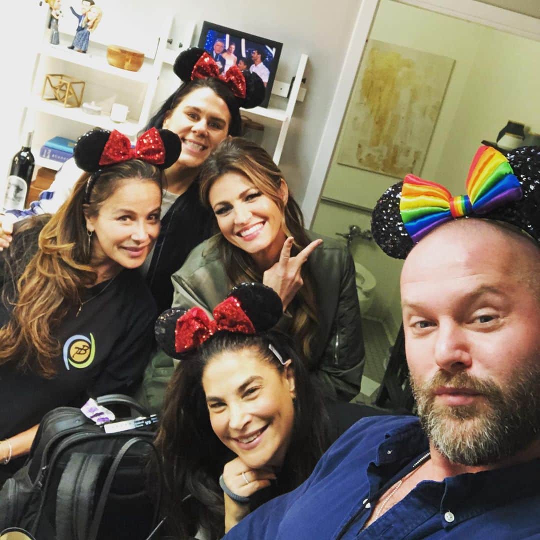 エリン・アンドリューズのインスタグラム：「Grateful for this group. They deal with my sleep deprived, crabby, crusty butt every Monday..and turn me into a ballroom delight. Thank you Marties...Love you & can’t wait to celebrate you all after 🏈 @itsryanrandall @lisaashleybeauty @vtrilling @thefenster」