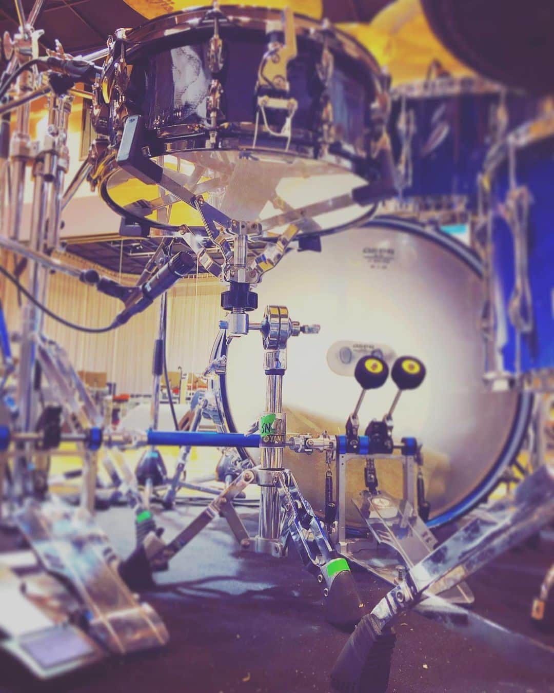坂東慧のインスタグラム：「リハリハ。Hybrid Oakのスネアも導入しました！最高！ #rehearsal #tour #yamahadrums」