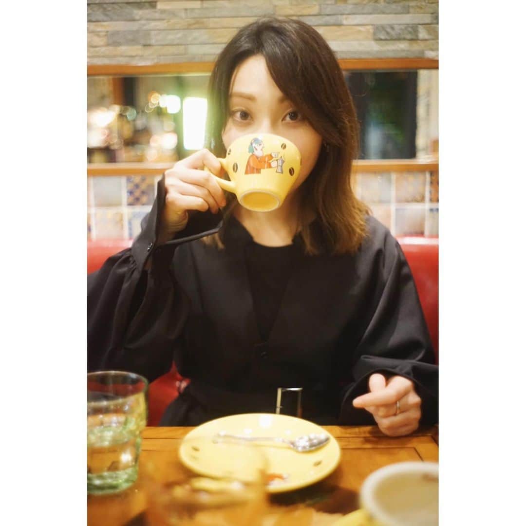 奈緒さんのインスタグラム写真 - (奈緒Instagram)「. （ 福岡県 24歳 女 ）の会である。 レオちゃんと出逢わせてくれたから、また少し、東京はわるくない場所だなと思いました。  #ありがとう #奈緒のカメラ」11月26日 15時19分 - sunaosquare