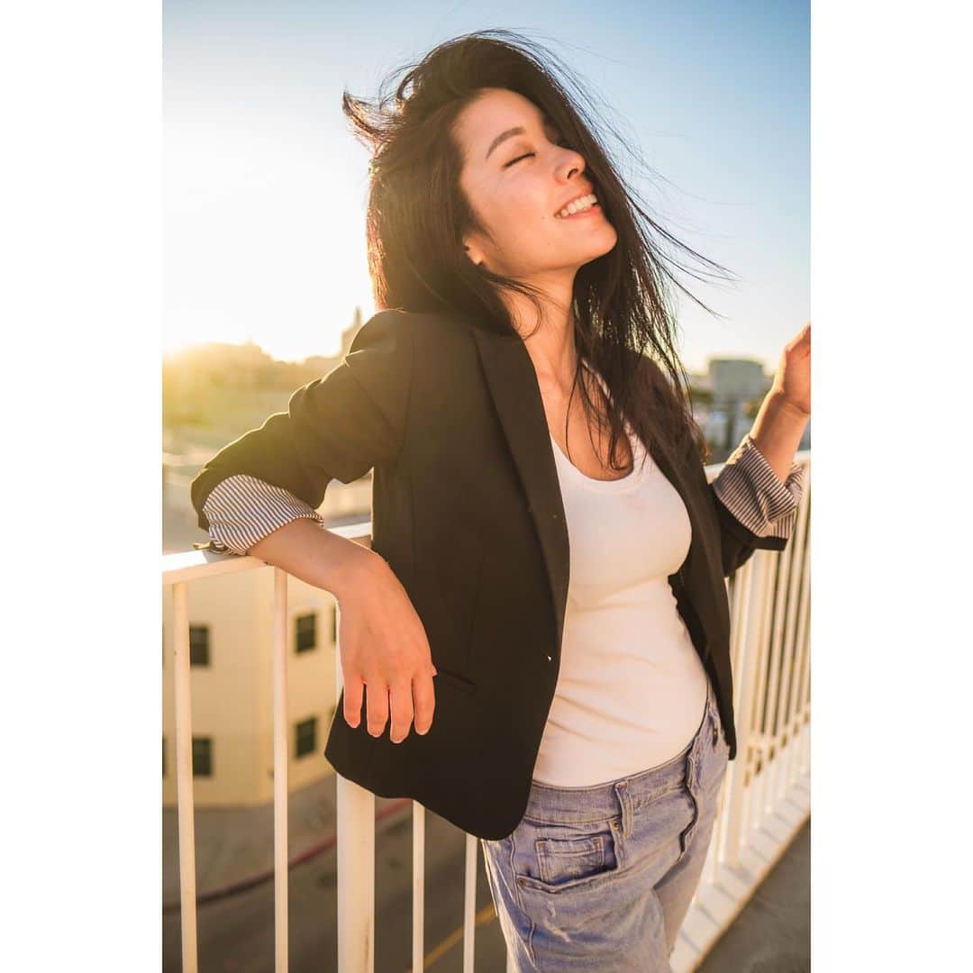 福山智可子のインスタグラム：「Instead of trying to make your life perfect give yourself freedom to make the adventure って誰かが言ってた。 . #excelsior #revolve」