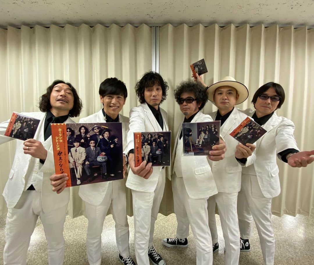 寺岡呼人のインスタグラム：「#カーリングシトーンズ﻿ #うたコン、観て貰えましたか？﻿ ﻿ そんな我々のデビューアルバムが、いよいよ明日発売です！﻿ 是非宜しくお願い致します！﻿ ﻿ #斉藤和義﻿ #奥田民生﻿ #トータス松本 ﻿ #寺岡呼人 ﻿ #浜崎貴司 ﻿ #YOKING」