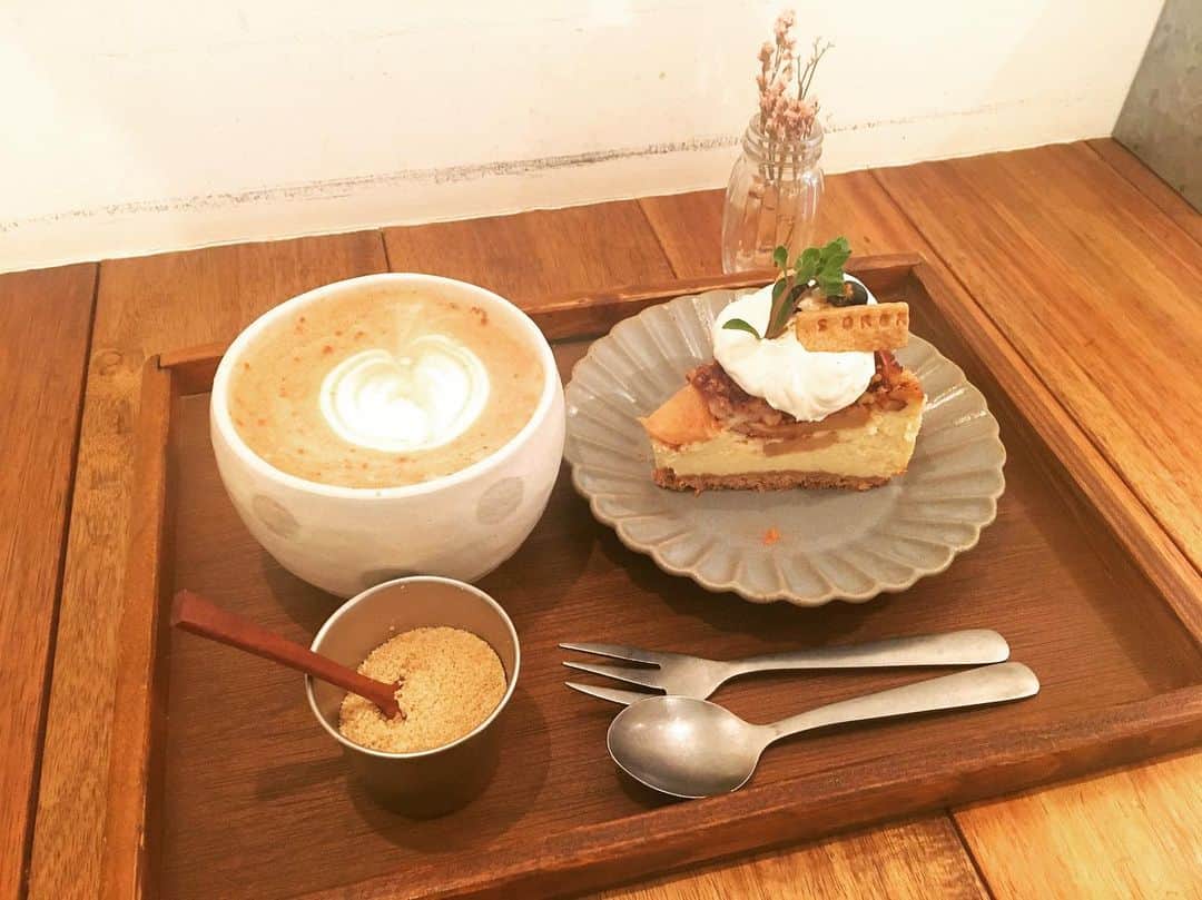 小川りかこのグルメインスタ