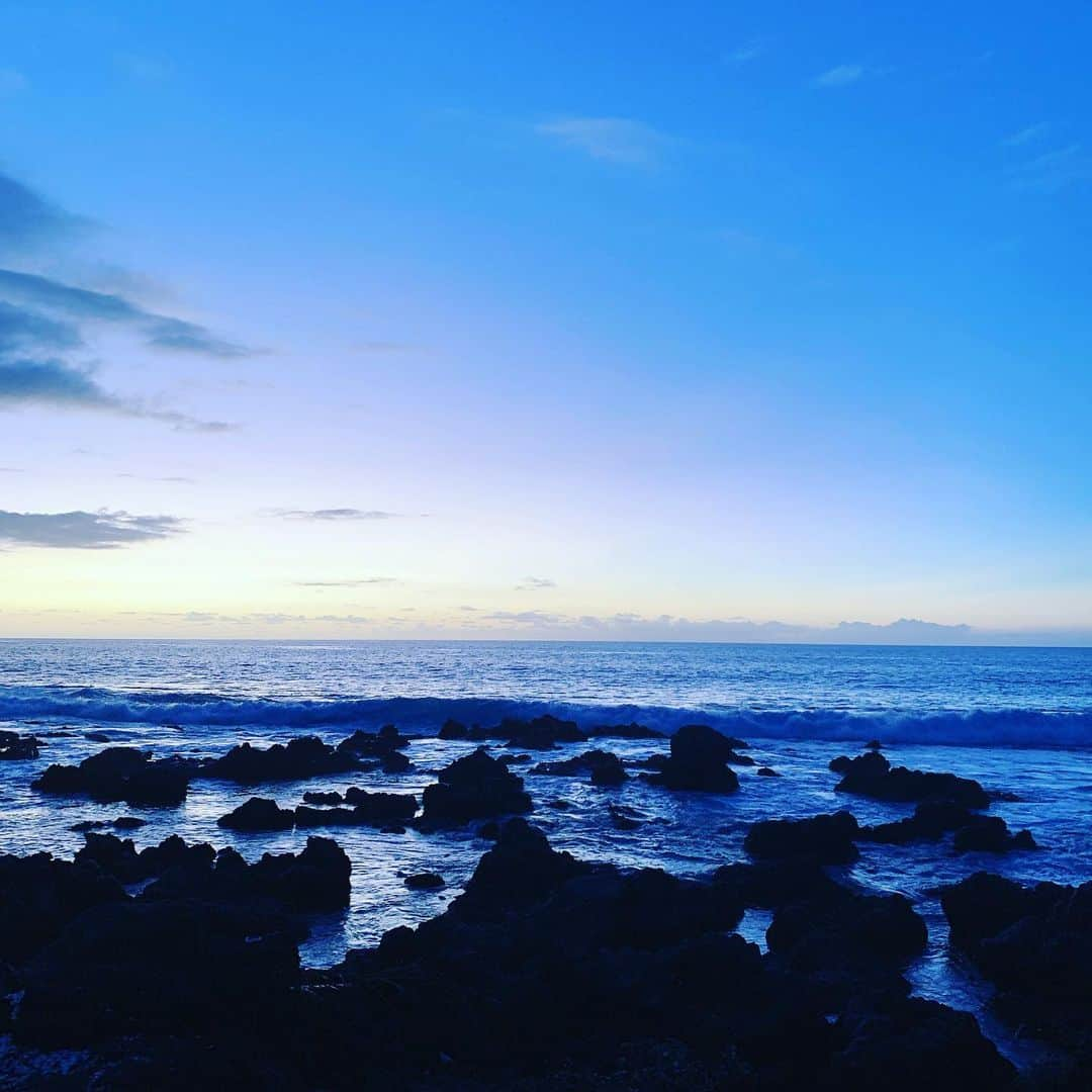 黒木なつみさんのインスタグラム写真 - (黒木なつみInstagram)「﻿ 💙🌈✨🌴☀️💕﻿ ﻿ ﻿ #motherofnature ﻿ #sunset﻿ #Bigisland」11月26日 16時31分 - natsumi0086