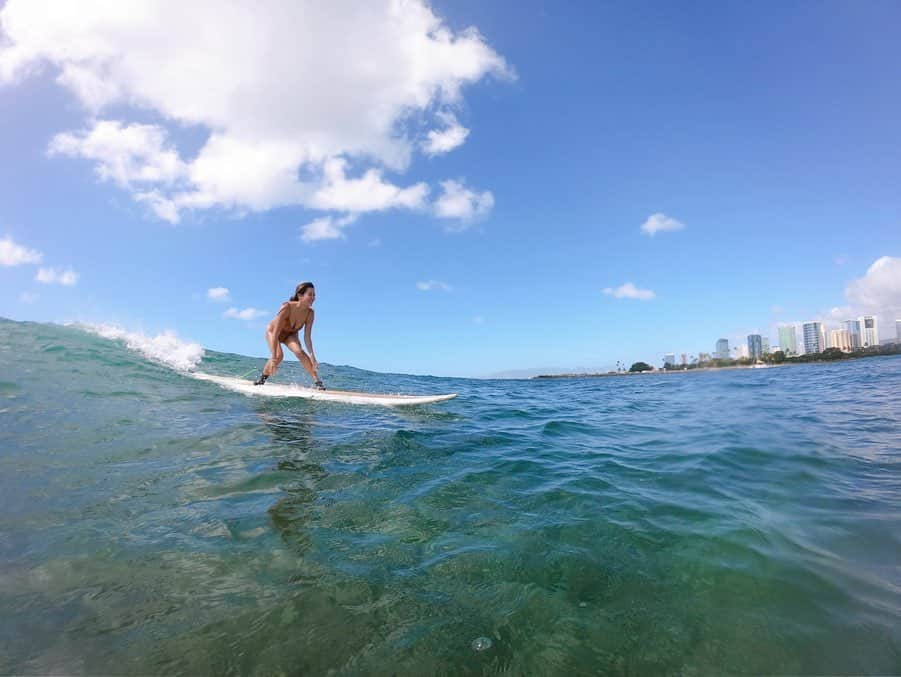 福王寺彩野さんのインスタグラム写真 - (福王寺彩野Instagram)「surfing,surfing,surfing🌊🏄‍♀️🏄‍♀️🏄‍♀️🏝 #hawaii #surf #surfing #surfgirl  #surftrip #ilovesurf #surfergirlacademy @surfergirlacademy #毎日サーフィン」11月26日 17時06分 - ayano_fukuoji