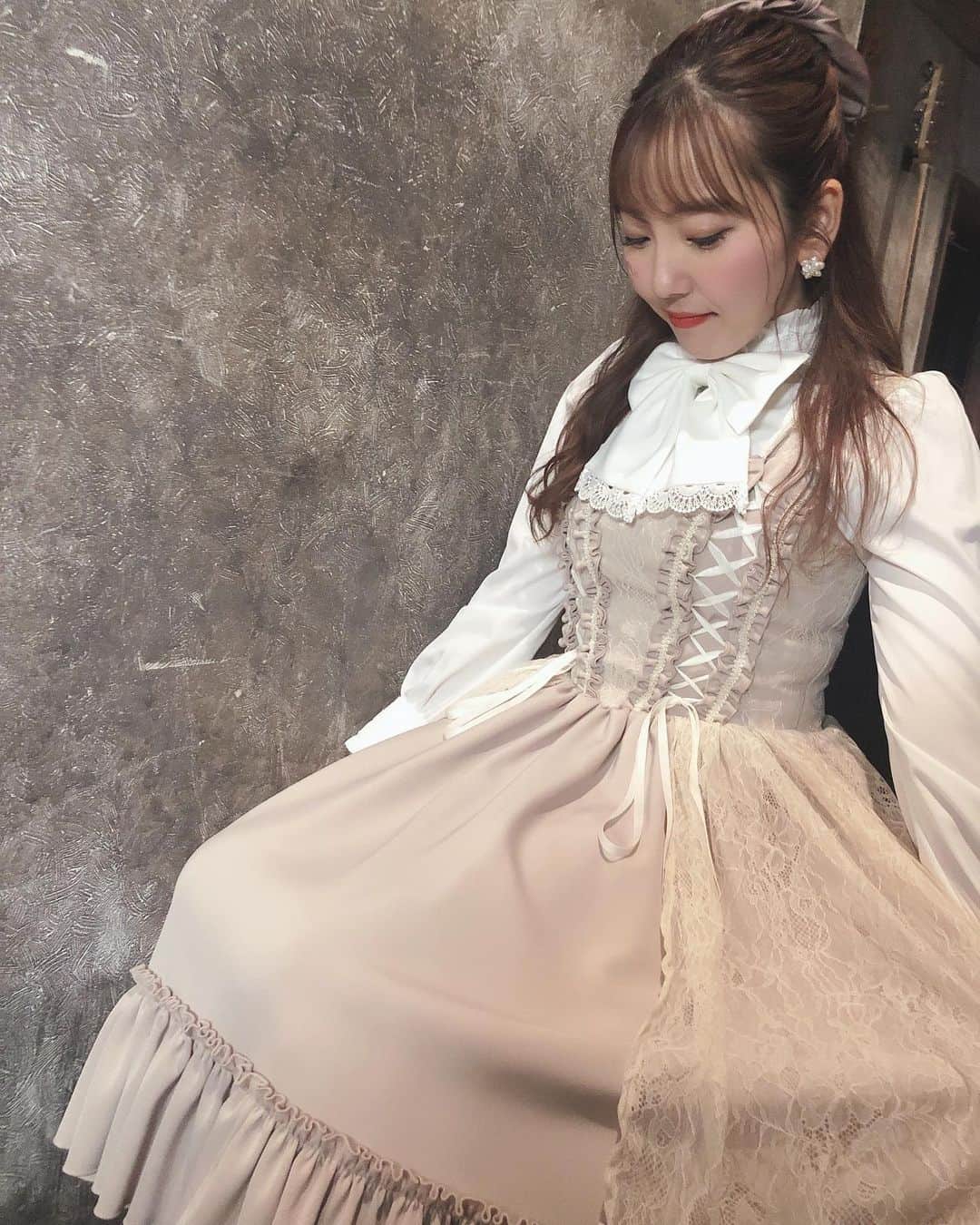 木下望さんのインスタグラム写真 - (木下望Instagram)「ポートランドのkumoriconに出演した時に、fashion showでいつもお世話になっているATELIER PIERROTさんのお洋服を着ました👗どれも可愛くて🥺！嬉しかったです🥺！ STARMARIEの最新衣装も望はATELIER PIERROTさんのものです👗🎀 #atelierpierrot #アトリエピエロ #ファッションショー #ロリータファッション #ゴスロリ #ツインテール #starmarie」11月26日 17時20分 - nonchan_starmarie