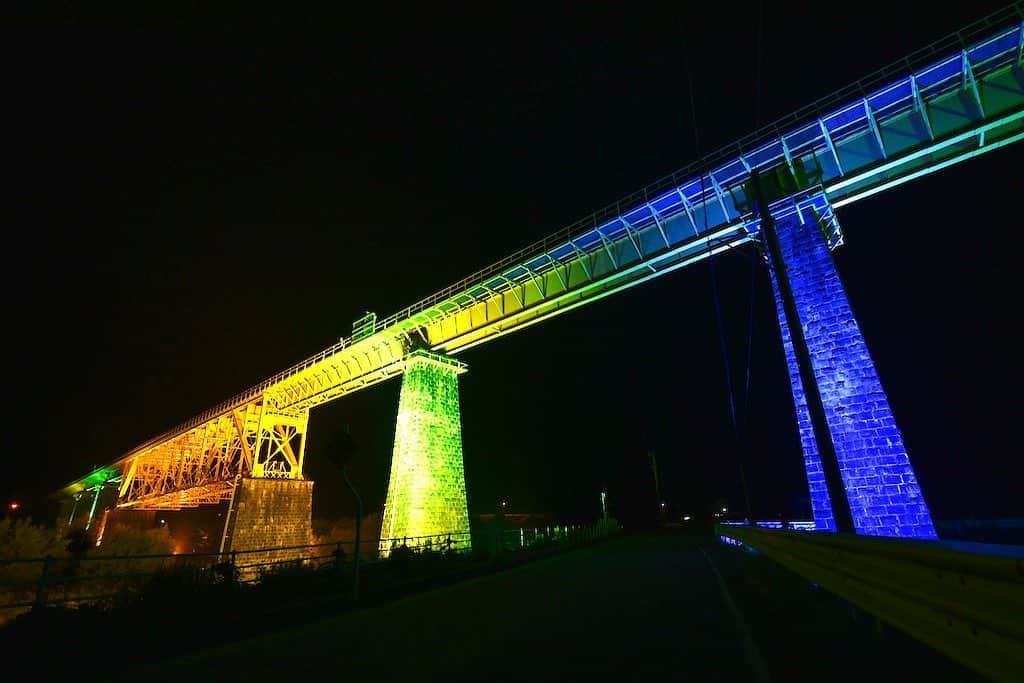 福島県さんのインスタグラム写真 - (福島県Instagram)「来て！ 一ノ戸川橋梁ライトアップ　 完成当時東洋一の規模を誇ったJR磐越西線「一ノ戸川橋梁」をライトアップで彩ります。幻想的な景観をお楽しみください。11月30日(土)、12月1日(日)の日没〜20時30分に実施されます。 ※交通情報に注意してお出かけ下さい。  #喜多方市 #橋梁 #ライトアップ #磐越西線 #福島 #ふくしま #ふくしまからはじめよう#来て #futurefromfukushima #fukushima #traveljapan #japantrip #explorejapan #japanadventures #japanholiday #beautifuldestinations #instatrip #art_of_japan #instagramjapan #japan_of_insta」11月26日 17時27分 - realize_fukushima