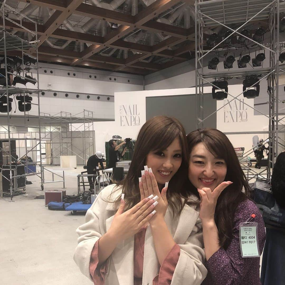 野田彩加さんのインスタグラム写真 - (野田彩加Instagram)「NAIL EXPO2019💅  練習の努力は本当尊敬するとこばかり🥺✨✨ 本番は、ゆきさんらしいフレスカで1番綺麗だったと思います💅✨♥️ ゆきさんの優しさが溢れてた☺️♥️ この1年でやってきたことが詰まってた🥺♥️♥️ 90分でアプリケーションしてたのに 2年後は90分でこんなに綺麗なフレスカ10本完成💅✨ 2年前の私達に教えたい🤣 2年後には同じ時間で完成させちゃってるんだよー😚って！！ 本当、すごいです✨♥️ @yukinail さんありがとうございました☺️♥️☺️ #nailexpo #nail #nailexpo2019  #世界選手権　#10位　#すごい #入賞　#感謝　#💅　#フレスカ #フレンチスカルプチュア」11月26日 17時57分 - aya.205