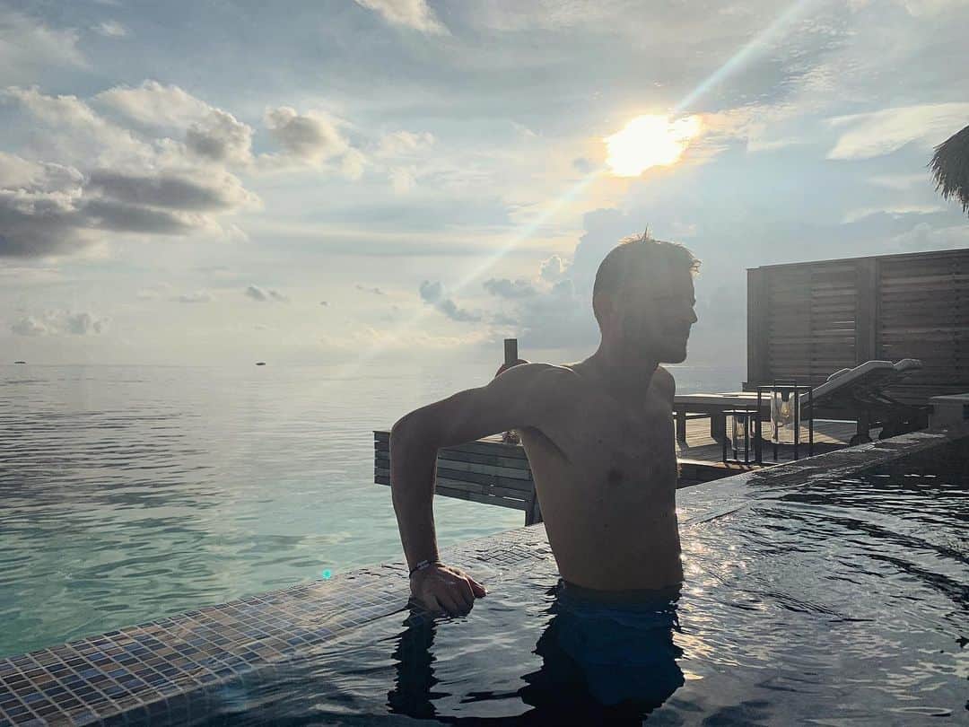 ダビド・ゴフィンさんのインスタグラム写真 - (ダビド・ゴフィンInstagram)「🙏🏻 . . .  #LiveUnforgettable #WaldorfAstoriaMaldives #pkslist」11月26日 18時03分 - david__goffin