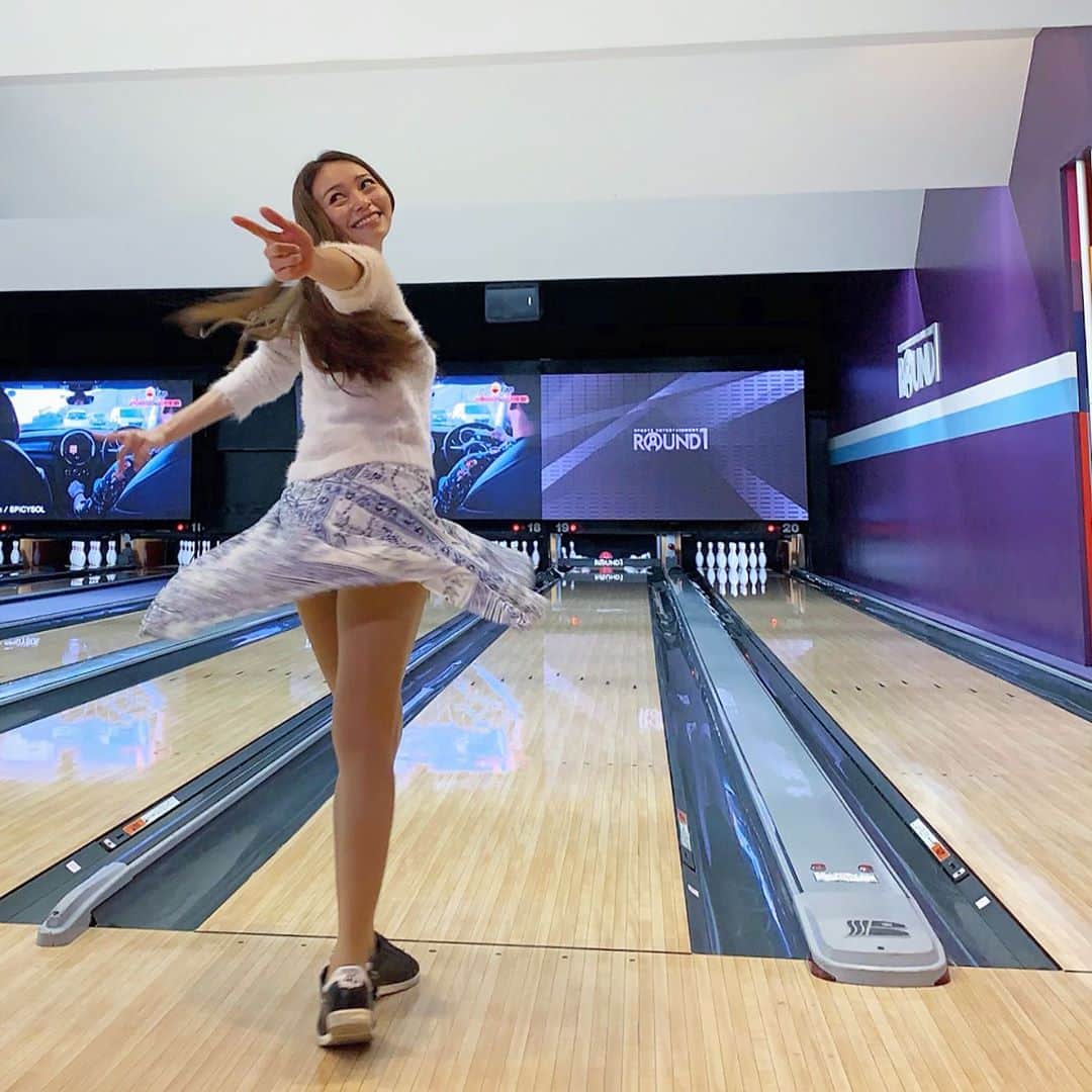 ボーリング  パンチラ 黒澤ゆりかさんのインスタグラム写真 - (黒澤ゆりかInstagram)「本日です❣️ テレビ新広島 「フォロワー○○人のアノ人って・・・」  11月25日(月)24:25～ 是非ご覧下さい☺️ #TSS #新広島 #フォロワー #インスタグアム #japanesegirl #チラリズム  #グラビア #絶対領域 ...