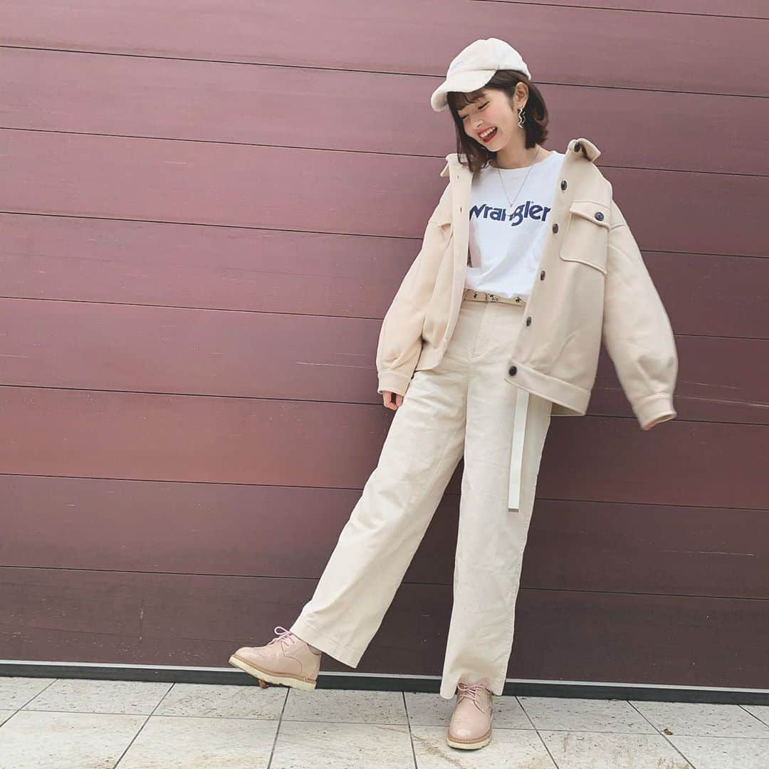 のインスタグラム：「. 白白白！」
