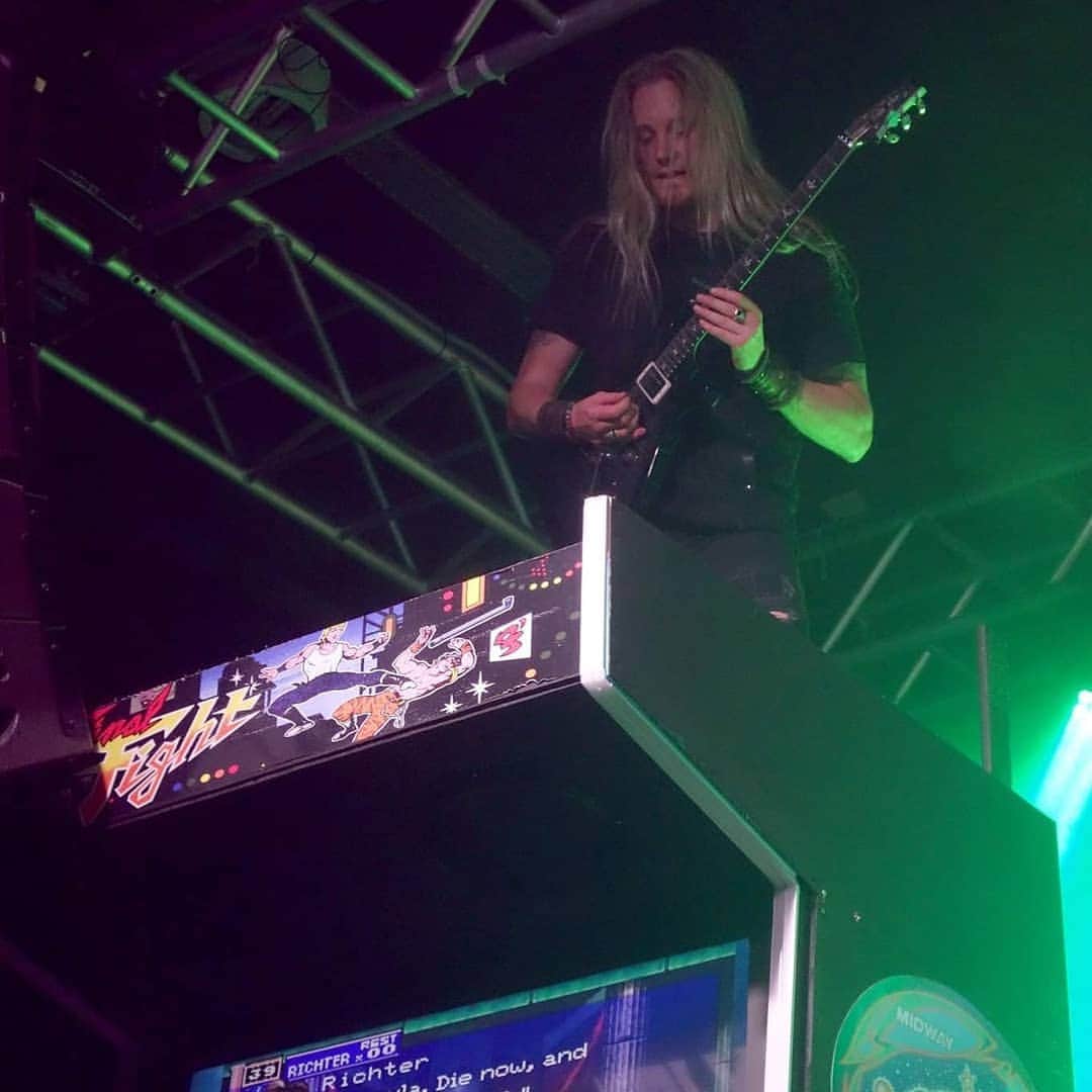 DragonForceのインスタグラム