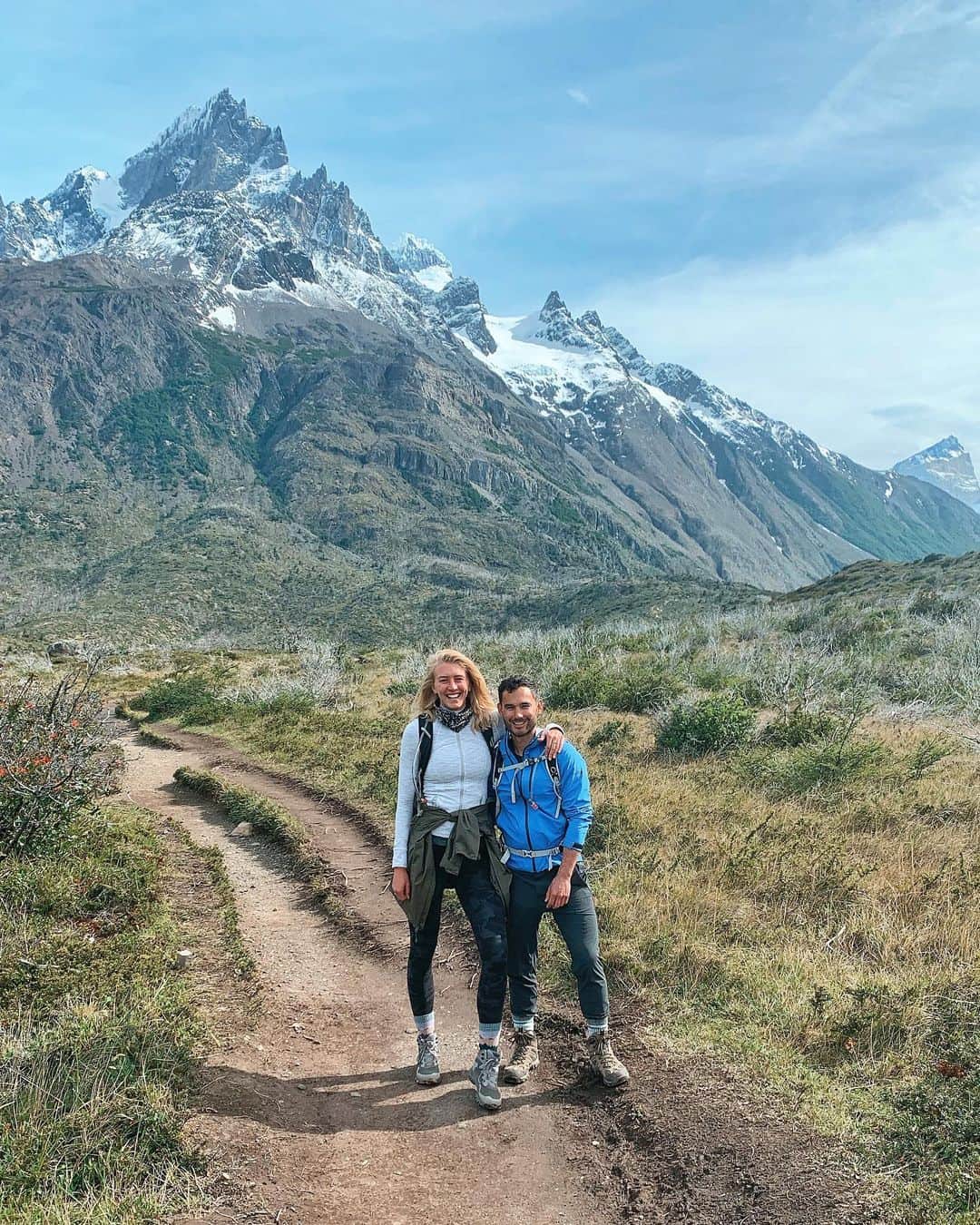 Zanna Van Dijkさんのインスタグラム写真 - (Zanna Van DijkInstagram)「Patagonia memories with my love 🥰 7 days in the mountains, a 5 day digital detox and over 150km of hiking 🥾  Torres Del Paine you were absolutely incredible and everything we needed 🙌🏼❤️ #torresdelpaine #patagonia #hikingcouple #travelcouple #travelblogger #getoutdoors #thegreatoutdoors #hikinggirl #exploremore #wanderlust #igtravel #traveltheworld #travelgram #hikingadventures」11月26日 19時20分 - zannavandijk
