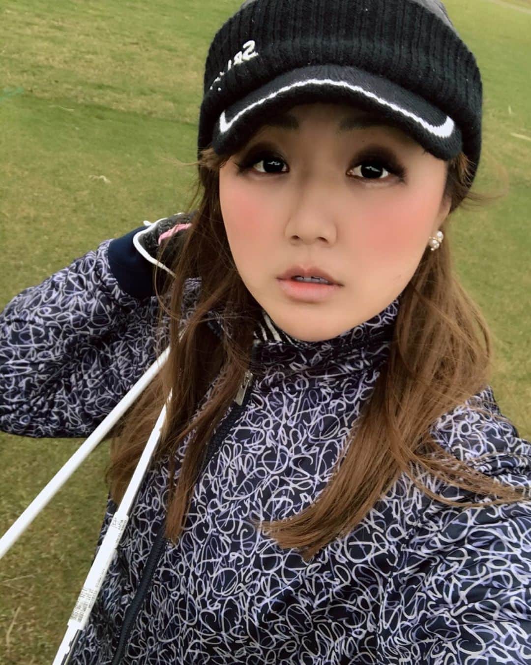 のインスタグラム：「#ゴルフ  #121  楽しかったー💙 #koshigayagolfclub #golf #🏌️‍♀️ 小雨で寒くて半分気絶w 帰り道の吉川温泉染みたーあ! ﾍﾀｯﾋﾟだけどゴルフが好き😆」