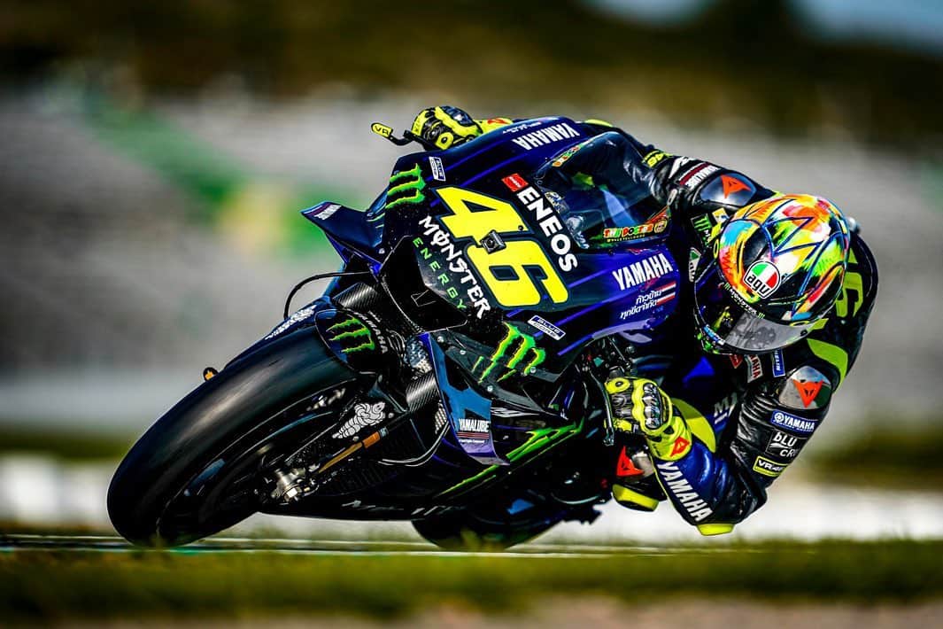 バレンティーノ・ロッシのインスタグラム：「Ricardo Tormo circuit,Valencia MotoGp test  @falex79 @gigisoldano @jesusrobledo」