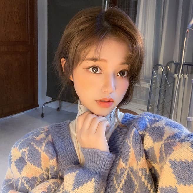 Chuuのインスタグラム：「포근포근한 아가일체크 세트🙆🏼‍♂️✨#chuuseoul」