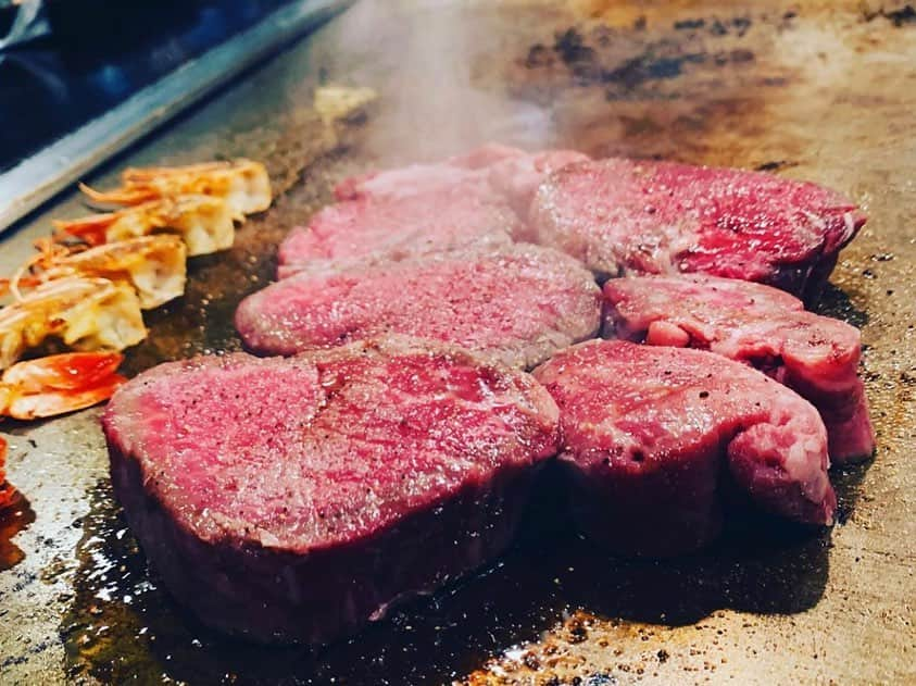 入澤まいさんのインスタグラム写真 - (入澤まいInstagram)「🥩🐰⸜❤︎⸝‍ . ほんとに美味しかった!!! 感謝です。ありがとうございました🙏🏻🙇🏻‍♀️ . #レストランドルフ #まどかさん勝手に写真お借りしましたすみません🙏🏻」11月26日 21時47分 - mai_irisawa_0602