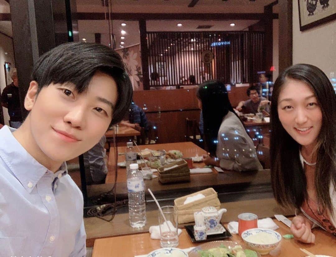 のインスタグラム：「Fun dinner in Bangkok~✨🇹🇭🎶 @yukilakila  バンコクで最高に楽しいディナー(o^^o) 沢山話して沢山笑って、、ハッピー！ ありがとうございました✨ #久しぶりな感じ 🤣 #色んな出逢いに感謝  #ご縁 • • #バンコク #タイ #テニス #アスリート #ツアー #筋トレ女子 #スポーツ #tennis #bangkok #thailand #sports #tour #life #world #traveling #smile #friends #love」
