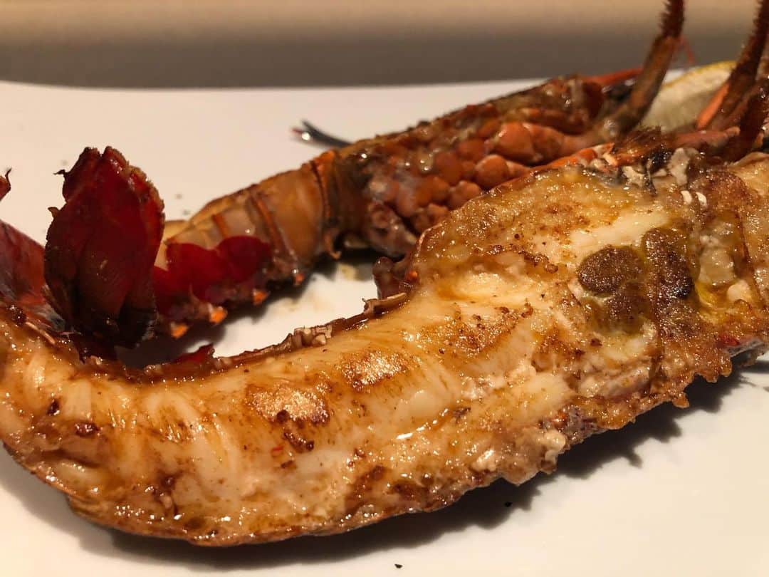 のインスタグラム：「ㅤㅤㅤㅤㅤㅤㅤㅤㅤㅤㅤㅤㅤ 定期的に起こる #海老 🦐発作 ありません？ものすごく食べたくなる奴 その発作にかかりました🤒  #インフルエンザ も流行り始めたので 皆様お気をつけください🦐  #パンツ屋の日常 #flact #underwear #gaienmae #fashion #17live #ハウスクリーニング」