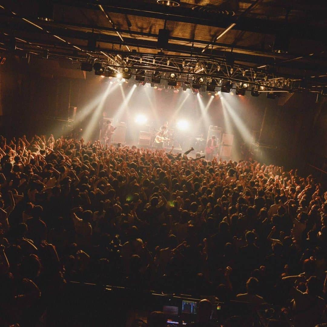 [ALEXANDROS]さんのインスタグラム写真 - ([ALEXANDROS]Instagram)「2019.11.25﻿ DIAMOND HALL﻿ ﻿ #ALEXANDROS﻿ #ALEXANDROSCREW」11月26日 22時22分 - alexandros_official_insta