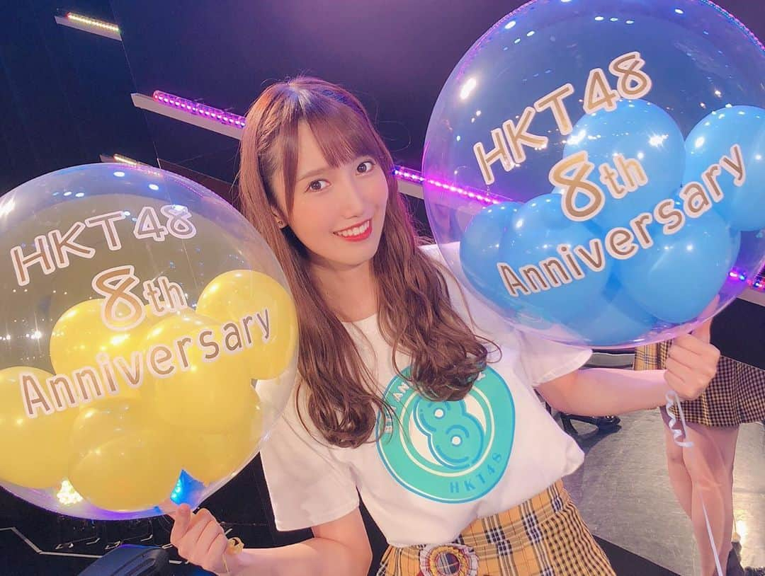 田中菜津美さんのインスタグラム写真 - (田中菜津美Instagram)「今日で8周年を迎えました🎉 . 11歳で入って今は19歳。 大人になったな😂 . いつも一緒にバカやってくれる1期生が大好きです💘 9年目もよろしくお願いします🙌 . #hkt48 #1期生 #8周年 #おめでとう」11月26日 22時48分 - natsumitanaka_0810