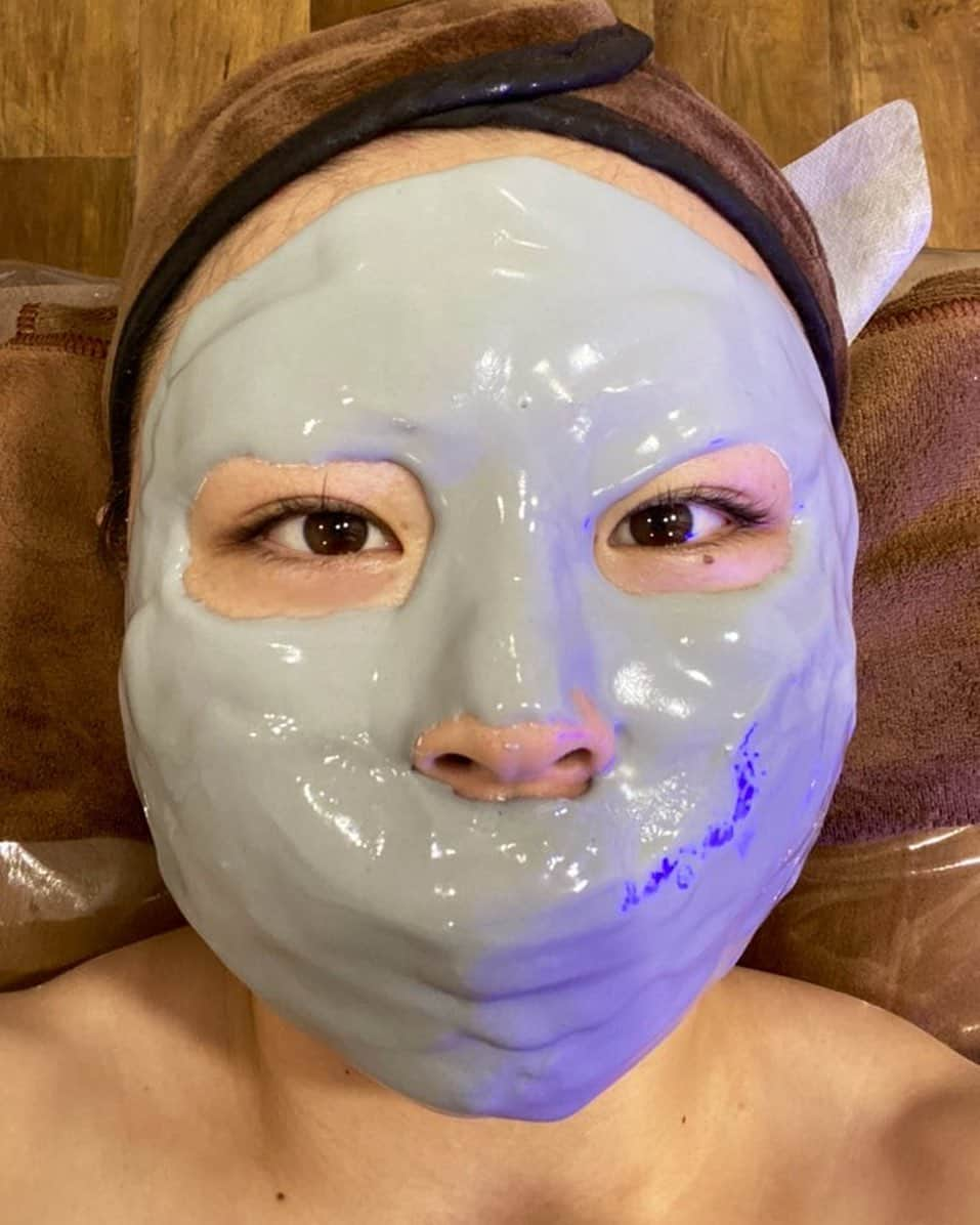 植草歩さんのインスタグラム写真 - (植草歩Instagram)「試合前には💆🏻‍♀️ 黒炭パック🧖🏻‍♀️🧖🏻‍♀️🧖🏻‍♀️ . . . . . #motto #motto_kashiwa  #黒炭パック #パック」11月26日 23時49分 - ayayumin0725