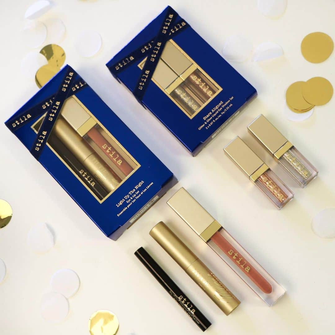 Stila Cosmeticsさんのインスタグラム写真 - (Stila CosmeticsInstagram)「Our @ultabeauty exclusive sets are the perfect stocking stuffers this season! Which would you want all wrapped up? 🎁 ✨Light Up The Night: our #bestselling Stay All Day Liquid Eye Liner and HUGE Extremely Lash Mascara in deluxe, travel friendly sizes are paired with NEW Beauty Boss Lip Gloss in the shade 'Casual Friday' ✨Stars Aligned: perfect for the glitter junkie in your life! Two deluxe sized Glitter & Glows in our #cultfavorite shades: 'Kitten Karma' and 'Diamond Dust'! #stilacosmetics #bluerealm #holidaymakeup #stockingstuffers」11月27日 0時03分 - stilacosmetics