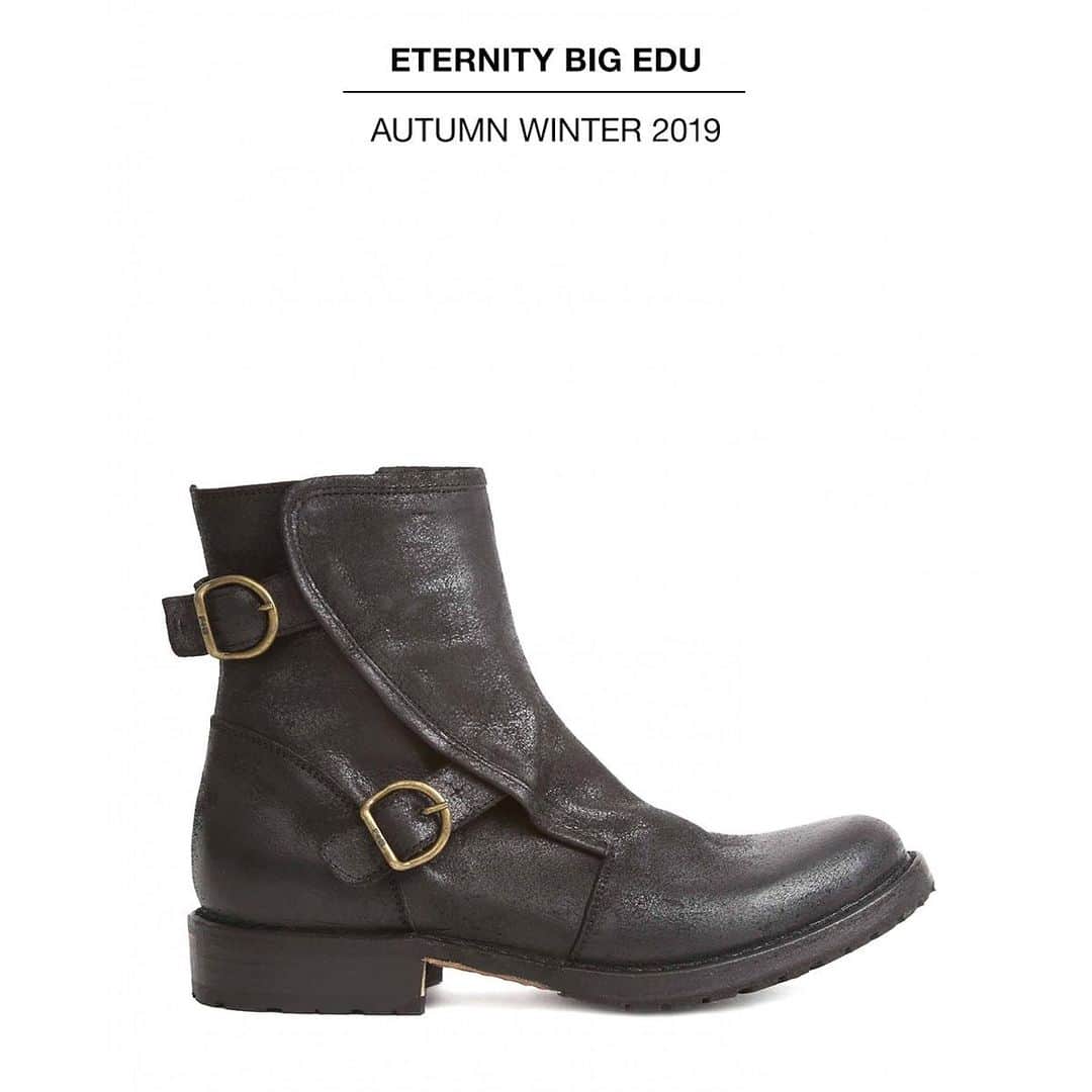フィオレンティーニベーカーさんのインスタグラム写真 - (フィオレンティーニベーカーInstagram)「Green with envy #fiorentinibaker #eternity #edu #shoes #madeinItaly #madetolast #bootseason #fallfashion #autumn2019」11月27日 0時20分 - fiorentinibaker
