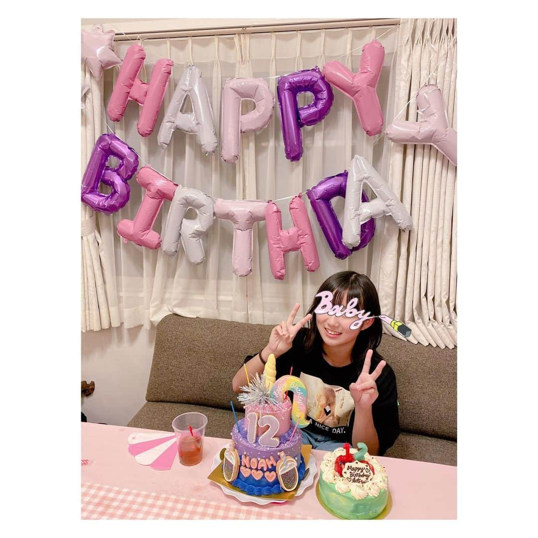 辻希美さんのインスタグラム写真 - (辻希美Instagram)「希空のお誕生日パーティー大成功でしたぁ🎂💕👏👏 #希空 #12歳 #お誕生日 #happybirthday  #お誕生日パーティー #大成功 #サプライズあり #めっちゃ喜んでくれた #私がデビューした歳に自分の子がなるという #不思議な感覚 #不思議な気持ち #私の12歳より100倍大人 #優しく育ってくれて #大きな病気する事なく健康に育ってくれて #みんなに愛される子に育ってくれて #そして何より #ママの子に産まれてきてくれて #本当にありがとう #💓💓💓 #大好きだよ❤️ #愛してるよ❤️ #お誕生日おめでとう🎂💕」11月27日 0時32分 - tsujinozomi_official