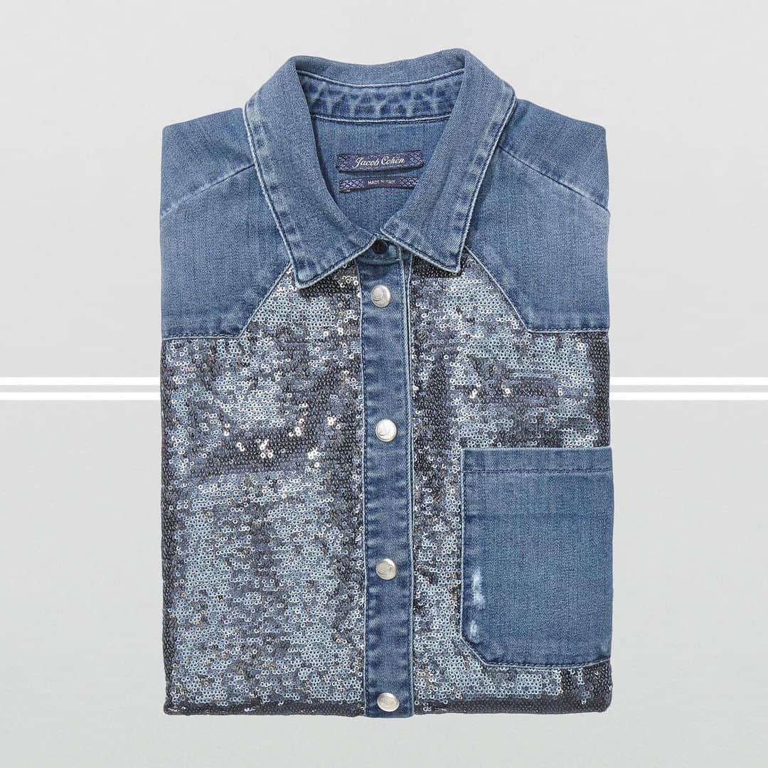 Jacob Cohenのインスタグラム：「A glittery denim shirt, everyday dress code  F/W 20 Woman Collection Made in Italy  #JacobCohen #JacobCohenJeans」