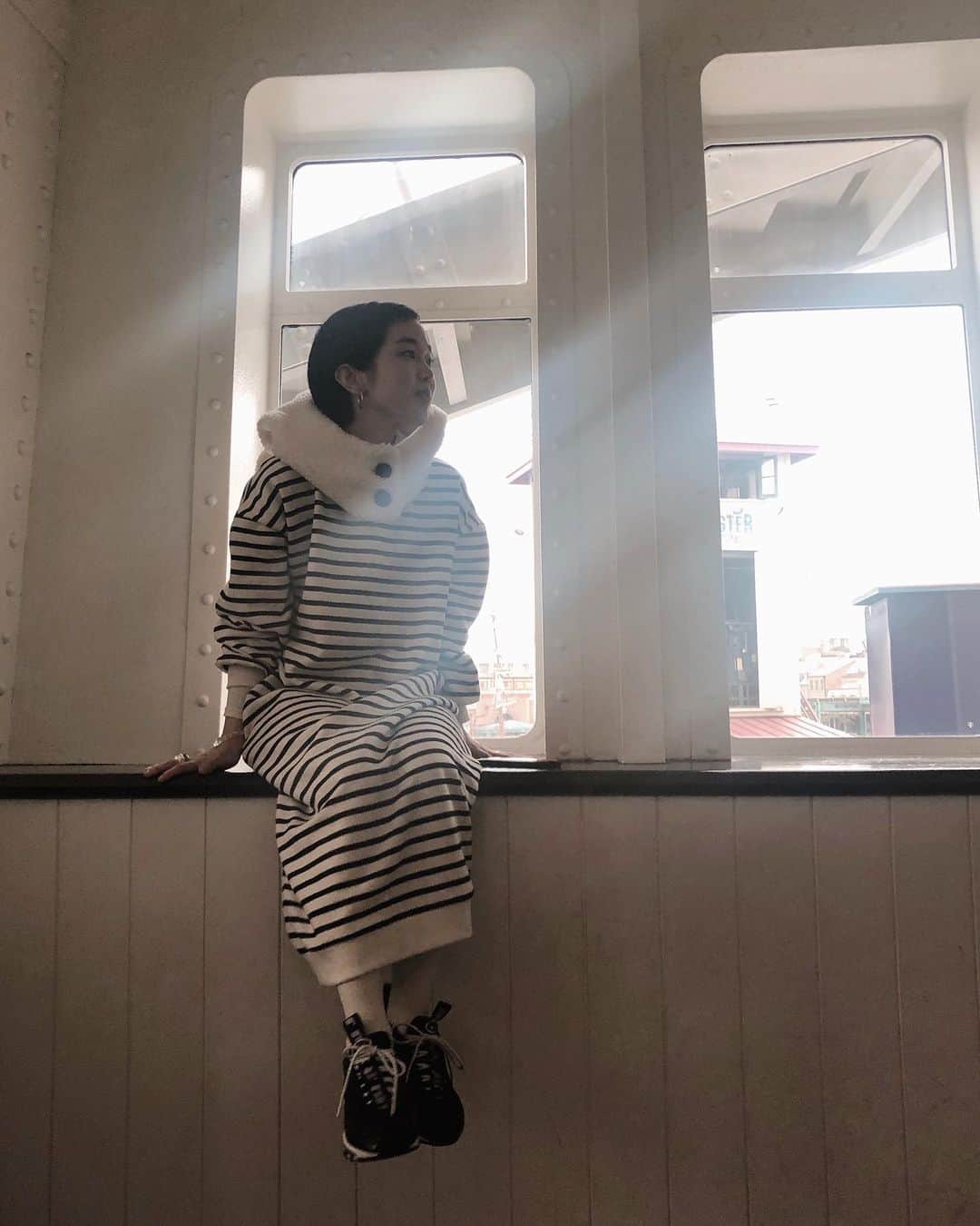 佐藤史果のインスタグラム：「@no_zo_mi_7ns のんちゃんと#disneysea 満喫〜vol2.🤞🏻🎶 @tokyodisneyresort_official  @disney @nugu @122610c  #dayoff #ootd #cbisou #nugu #nike #airmax #disney #xmas」