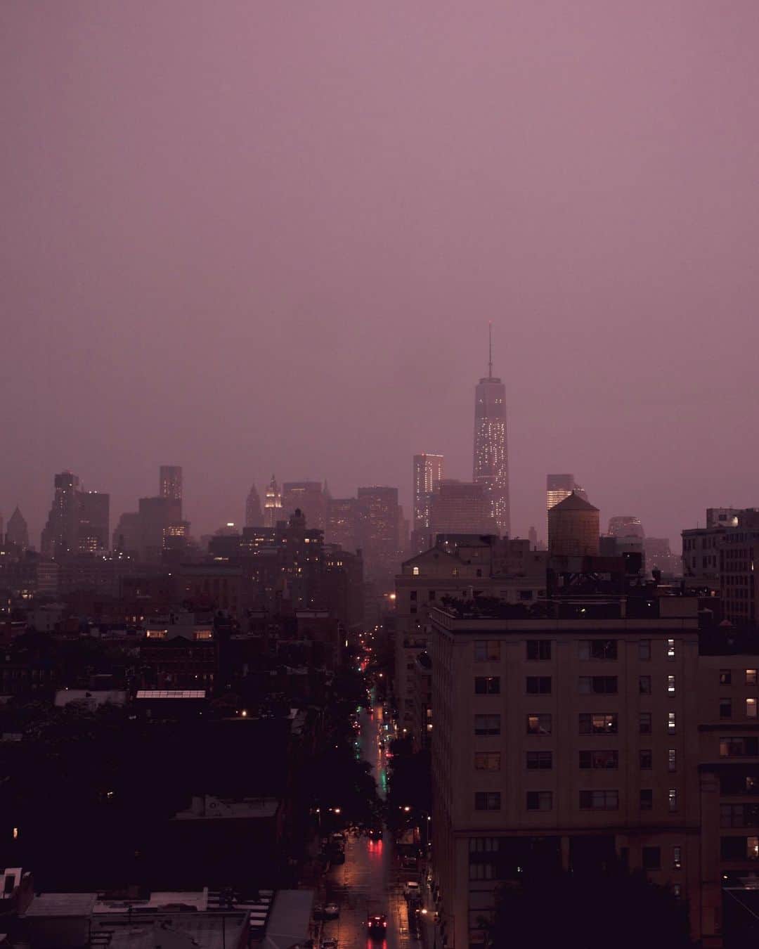 Robert Bingamanのインスタグラム：「New York in the morning.」