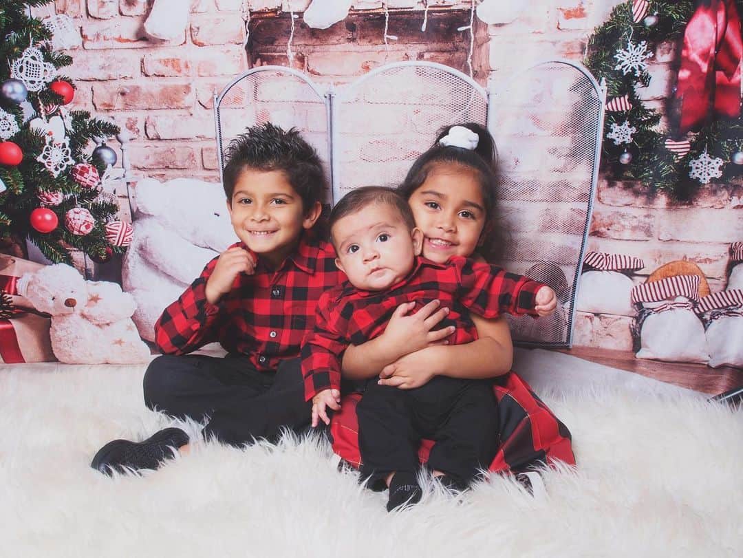 ニコール・ ポリッツィのインスタグラム：「MY OFFSPRING🙏🏽🔥😩 #BlessedMawma」