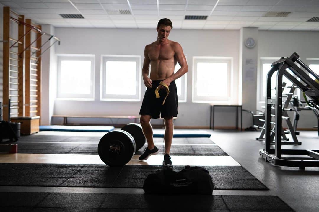 トーマス・レーラーさんのインスタグラム写真 - (トーマス・レーラーInstagram)「All in. 🤞🏼🔥 #egalwaskommt #olympics #athlete #trackandfield #workout #gymtime #fitnessmotivation photo by @benduffyphoto @bridgestoneeurope」11月27日 1時38分 - thomasroehler