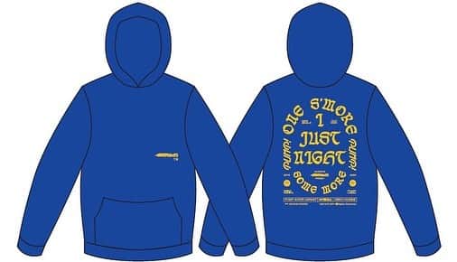 仮谷せいらのインスタグラム：「お知らせ いくぞーっ🔥💕 NEWグッズ”ONE’S MORE 19-20パーカー” が販売決定です💓 ※現状WEBのみでの販売予定  そして、 12/4(水)20:30〜インターネットサイン会も大決定✨ ご購入頂いたお客様は生配信でのサイン会へご参加いただけます👀 詳しくは👇 https://limista.jp/detail-project.php?p_no=489 (Twitterにも詳細ありますっ)  普段、私のグッズは ライブ会場でしか売っていないのですが せっかくの念願パーカー✨ということで 全国の皆様に購入していただけるよう、 ネットサイン会を組んでいただきました💕 是非参加してくださいね！！！！ 届くのもクリスマスごろ…ということで もしよろしければ クリスマスプレゼントに いかがでしょうか🥳？ よろしくお願いいたします🦊💕」