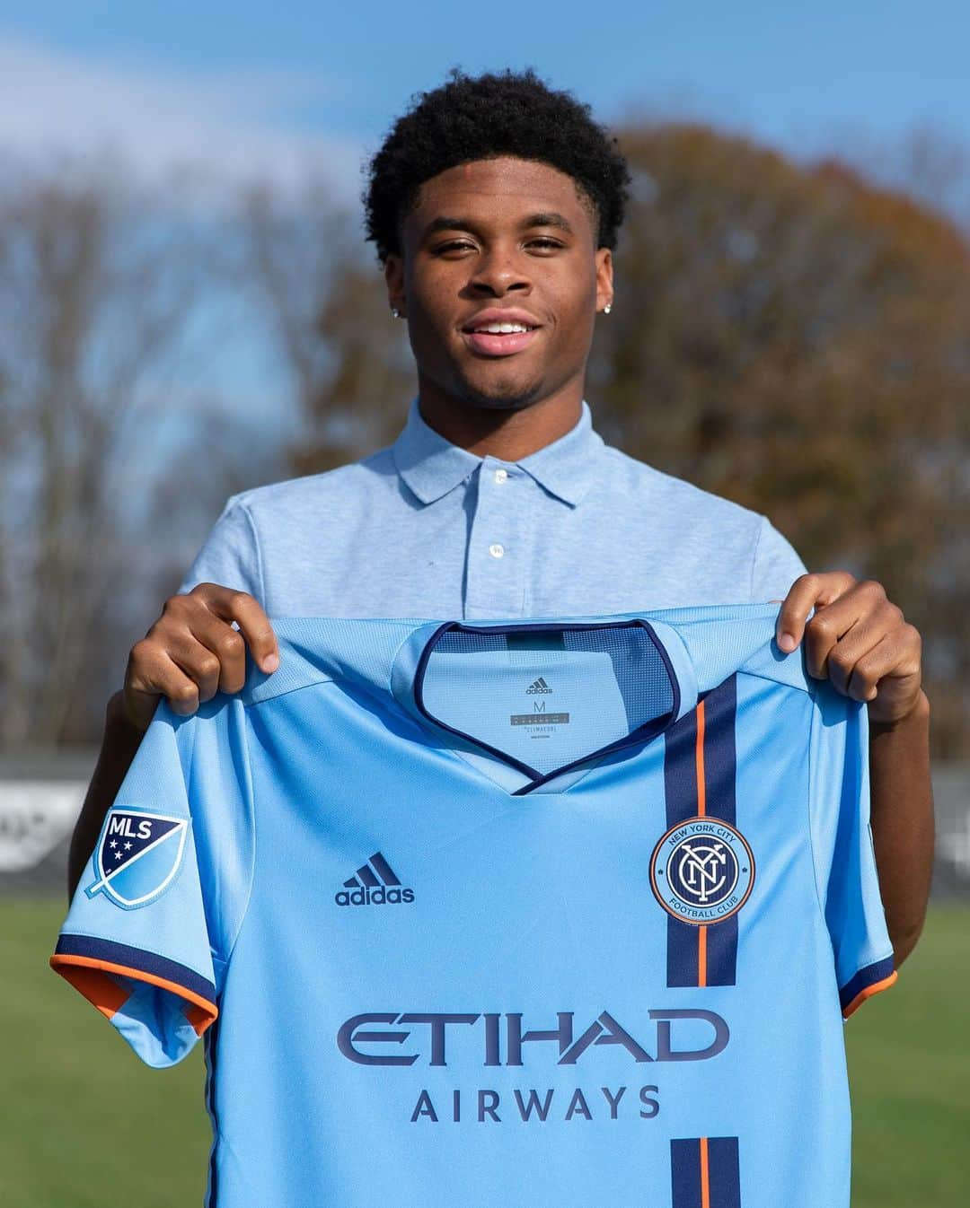 ニューヨーク・シティFCさんのインスタグラム写真 - (ニューヨーク・シティFCInstagram)「BX Born and Raised. Welcome to the First Team, @tayvon_.4 🗽 #NYCFC」11月27日 2時16分 - nycfc