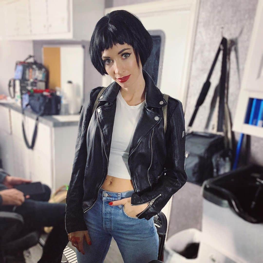 ブルック・バトラーのインスタグラム：「🖤🐉 The Girl with the Dragon Tattoo remake coming at you.」
