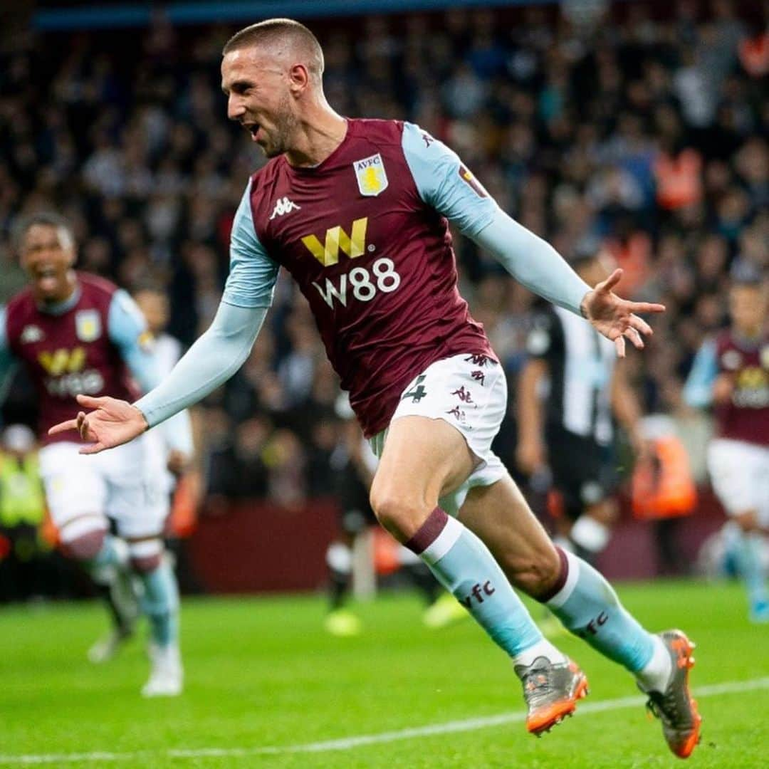 ジョン・テリーさんのインスタグラム写真 - (ジョン・テリーInstagram)「@avfcofficial  Clean Sheet ✅ ⛔️ 3 Points ✅ @conor_hourihane ⚽️ @elghazi21 ⚽️」11月27日 2時29分 - johnterry.26