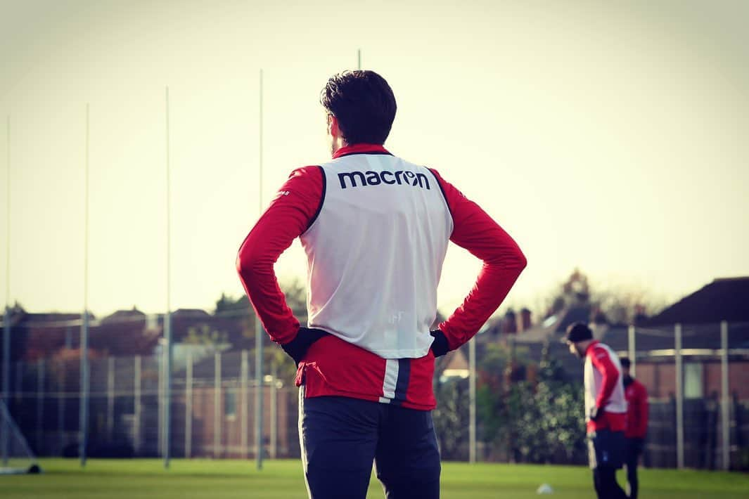 カール・ジェンキンソンさんのインスタグラム写真 - (カール・ジェンキンソンInstagram)「Very happy to be back in full training with the boys 👌🏼 @officialnffc」11月27日 3時04分 - carljenkinson