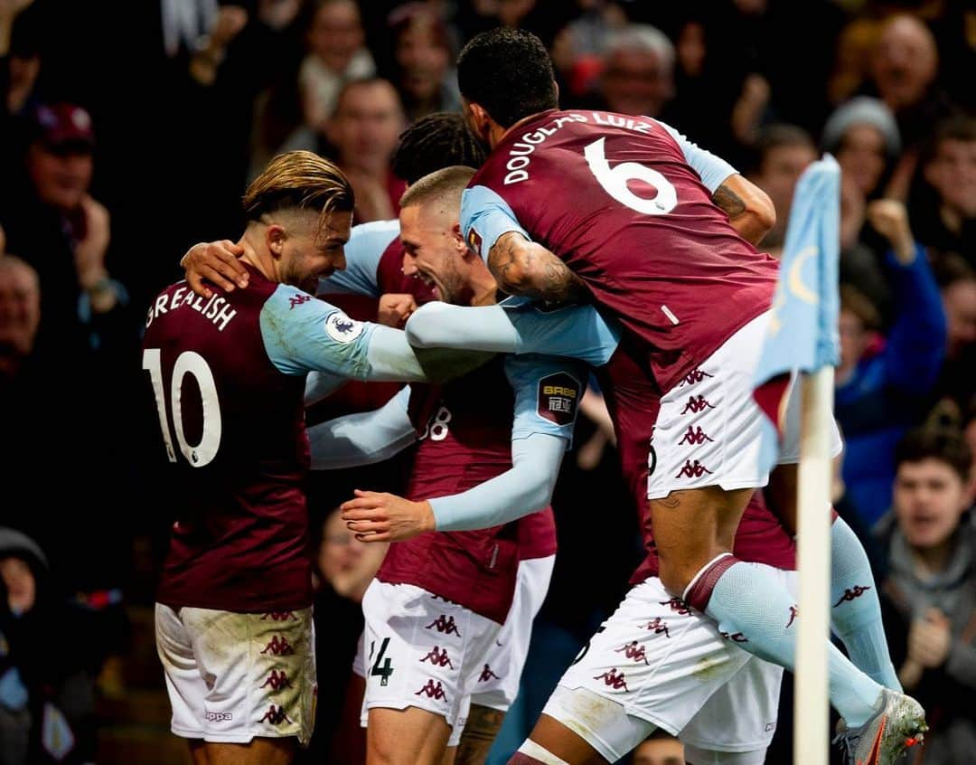 ジャック・グリーリッシュさんのインスタグラム写真 - (ジャック・グリーリッシュInstagram)「Great performance from the boys yesterday and a well needed win. Looking forward to another big game Sunday ⚽️」11月27日 3時06分 - jackgrealish