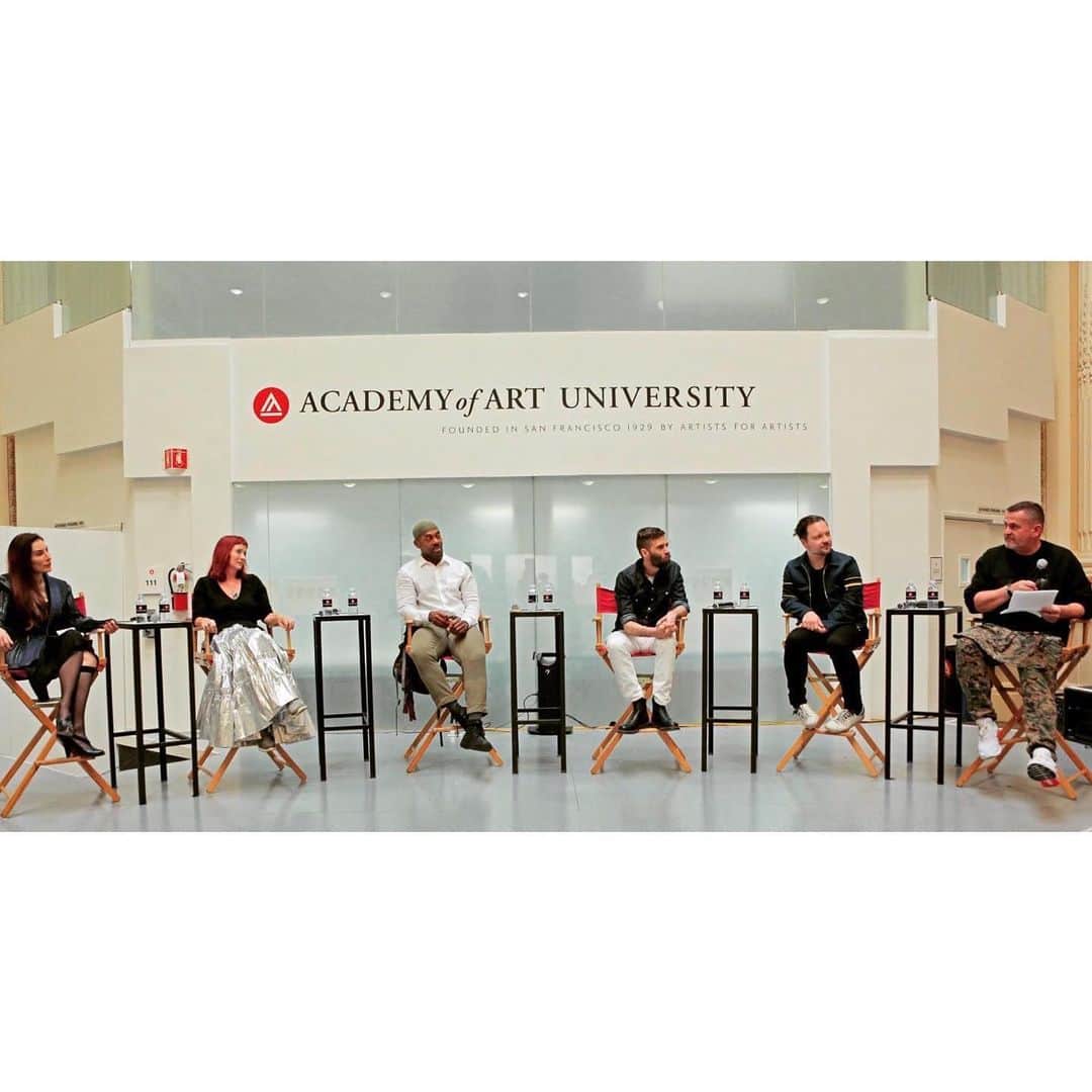 のインスタグラム：「such amazing memories @simonungless and the lovely @academyufashion team ❤️❤️❤️RepostBy @simonungless: "Having a flashback to an ultimate gorgealina moment for me. 2018 fashion visitors @sara___kozlowski @cfda TRINO VERKADE @sarabandefoundation Dr @and_re_walker Dr. @lutz_huelle_official and Dr. @alexanderfury with #whoateallthepies me. @academyufashion #onceinalifetime"」