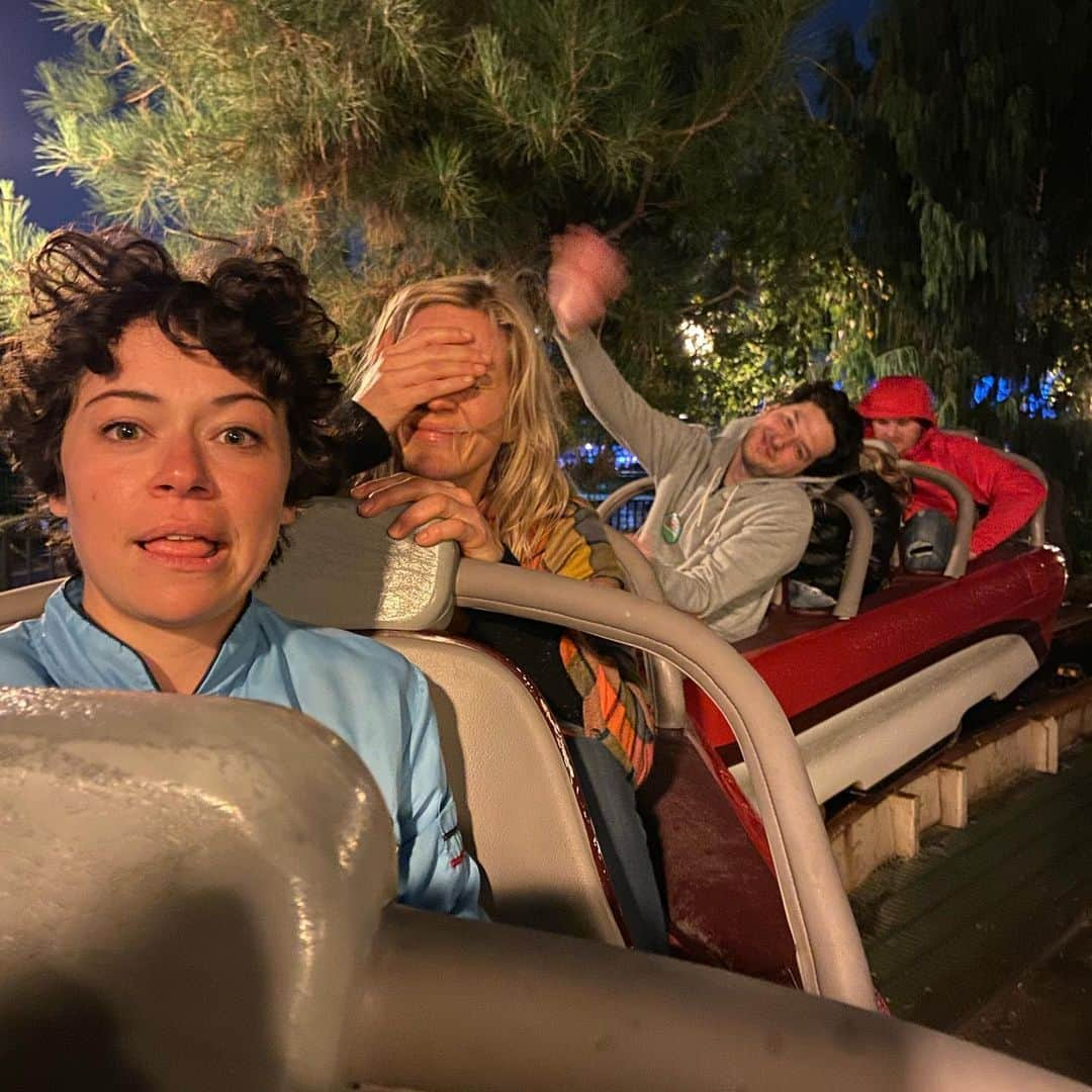 ベン・シュワルツさんのインスタグラム写真 - (ベン・シュワルツInstagram)「Disneyland is still the best. ALSO LOOK AT THAT COOL AUNT GO!!!」11月27日 3時35分 - rejectedjokes