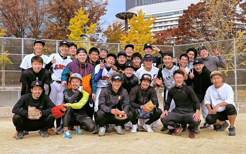 西岡剛のインスタグラム：「野球はおもろい⚾️ #岩田稔　 #ベリーグッドマン #強 #今成亮太 #山本翔也 #西岡剛」